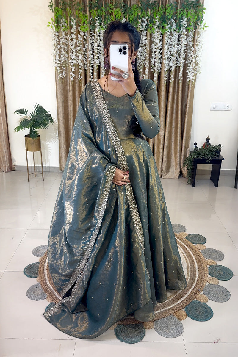 Kanmani Gown 🧡