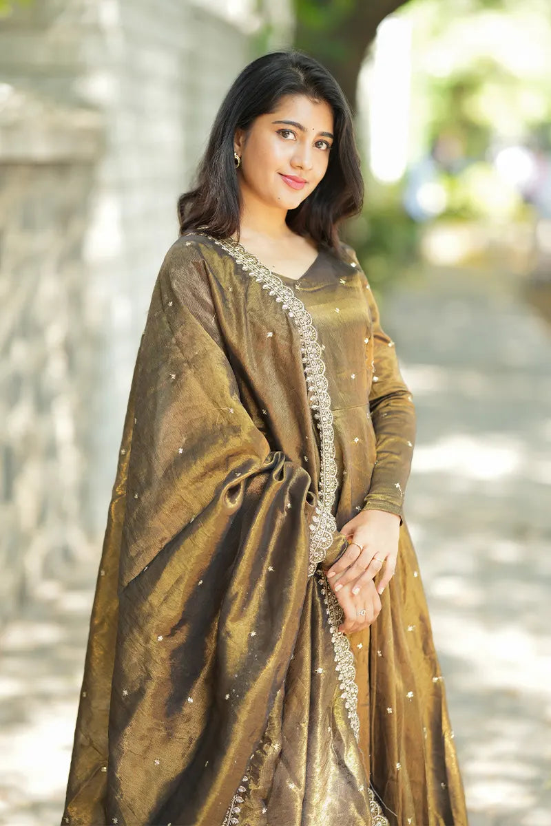 Kanmani Gown 🧡